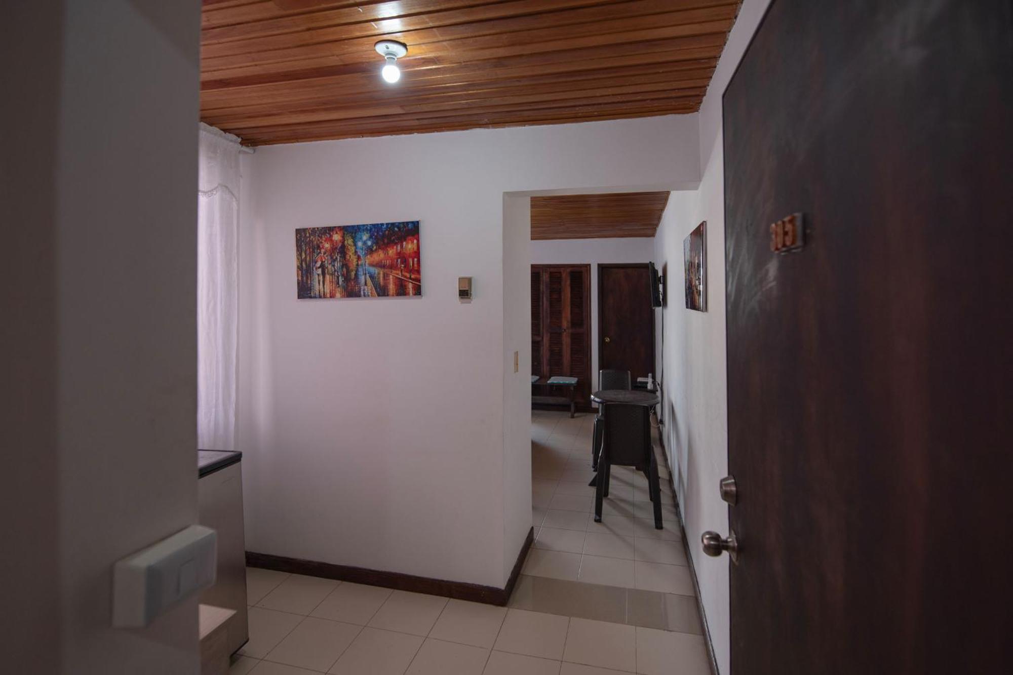 Apartamento Bueno, Bonito Y Barato Cartagena Екстер'єр фото